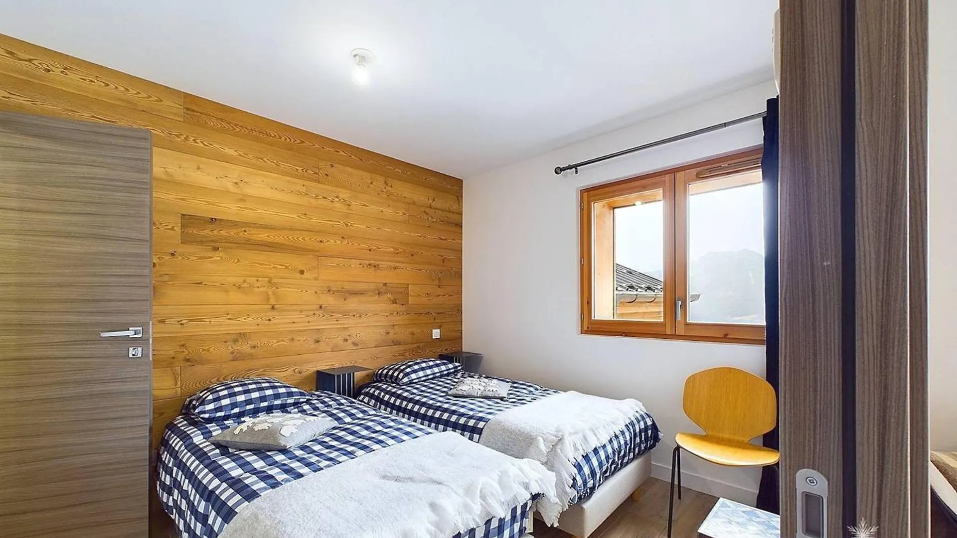 Appartement 5 Pieces Pour 8-10 Pers, Parking, Proche Pistes Et Commerces - Fr-1-398-670 Montvalezan 0*,