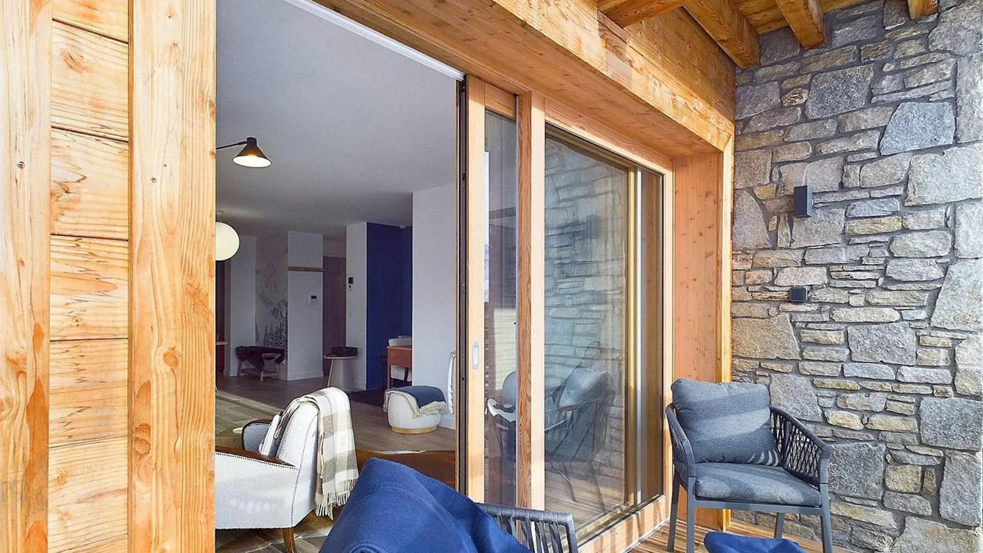 Appartement 5 Pieces Pour 8-10 Pers, Parking, Proche Pistes Et Commerces - Fr-1-398-670 Montvalezan Διαμέρισμα